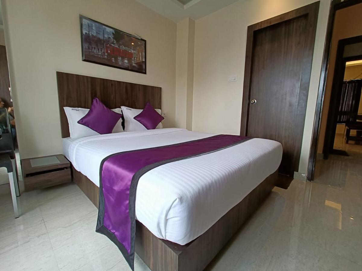 Sheldon Inn Calcutta  Esterno foto